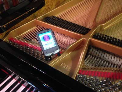 Outil numérique d’aide à l’accord au cœur d’un piano à queue